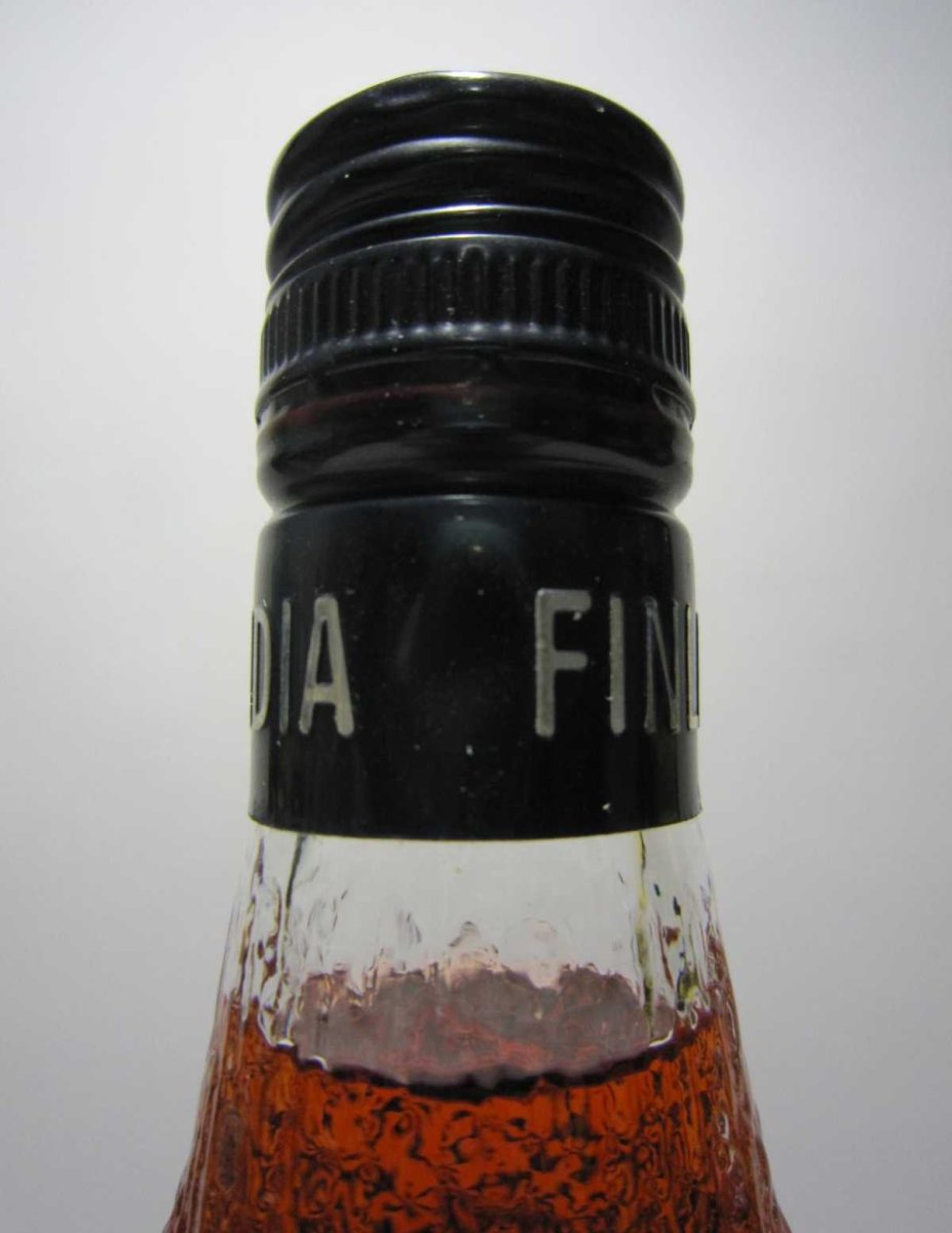 画像4: [古酒] フィンランディアウォッカ クランベリー 正規品 40度 700ml (4)