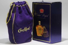 画像5: [古酒] クラウンローヤル （クラウンロイヤル） 特級表示 正規品 布袋・箱付き 40度 750ml (5)