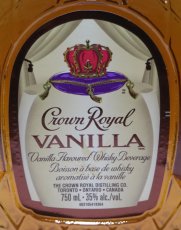 画像2: [特価] クラウンロイヤル （クラウンローヤル） バニラ 並行品 35度 750ml (2)