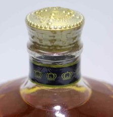 画像4: [古酒] クラウンローヤル （クラウンロイヤル） 正規品 布袋・箱付き 40度 750ml (4)