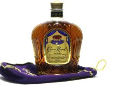 画像1: [古酒] クラウンローヤル （クラウンロイヤル） 正規品 布袋付き 40度 750ml (1)