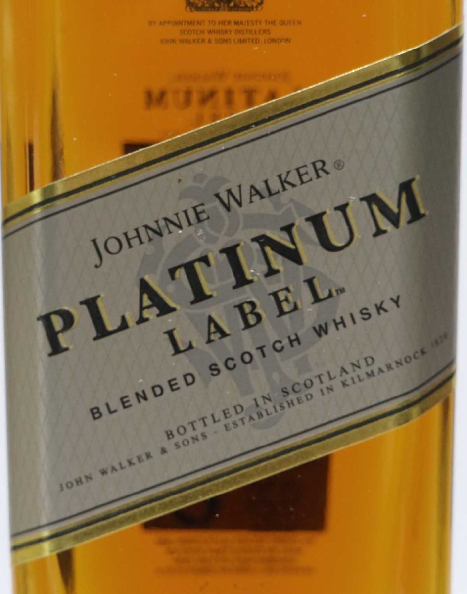 画像2: [古酒] ジョニーウォーカー プラチナ 18年 正規品 40度 700ml (2)