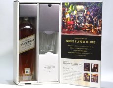 画像7: [古酒] ジョニーウォーカー プラチナ 18年 グラス付き 正規品 箱付き 40度 700ml ※箱はダメージがあります (7)