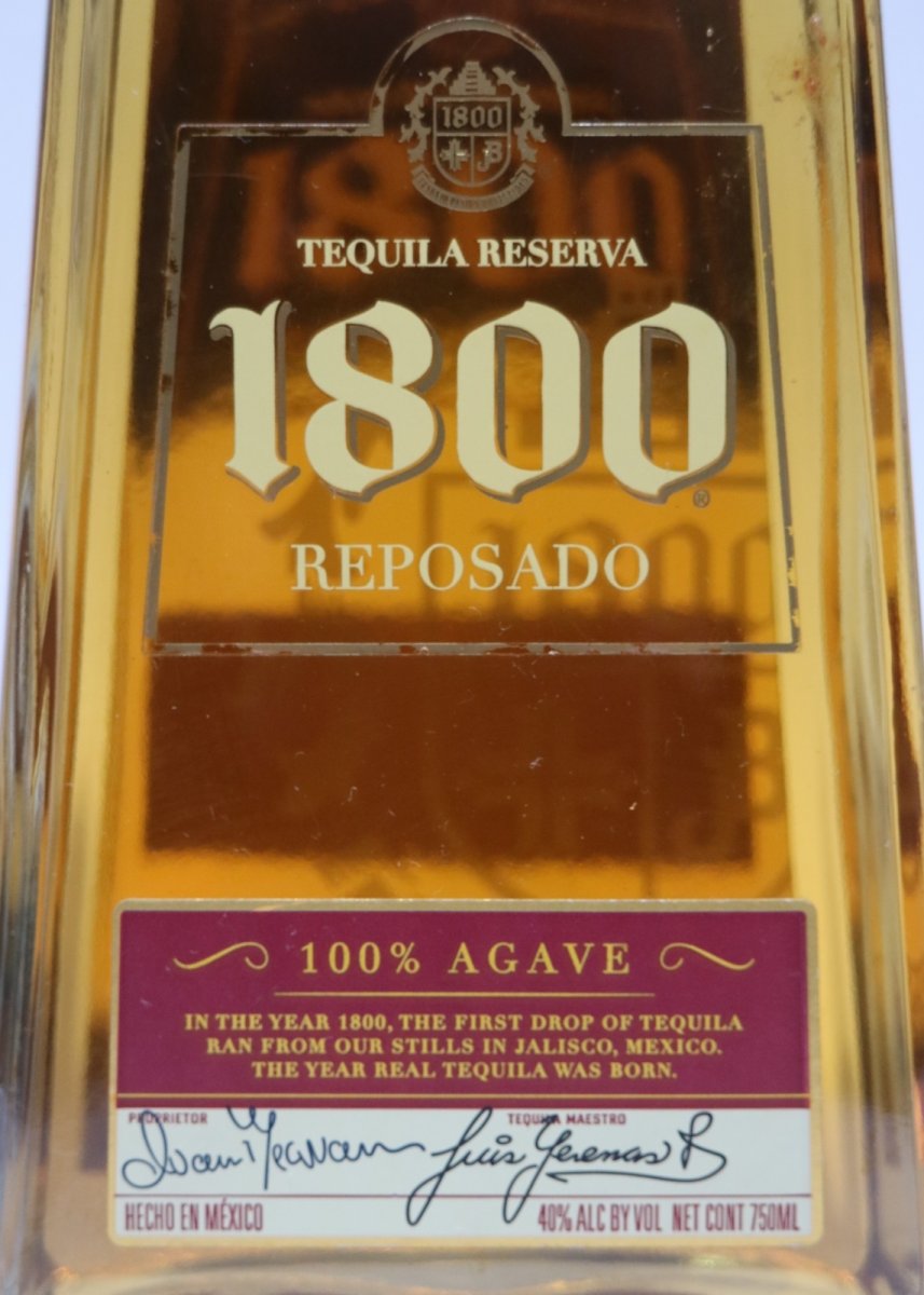 画像2: [古酒] クエルボ 1800 レポサド 並行品 旧ボトル 40度 750ml (2)