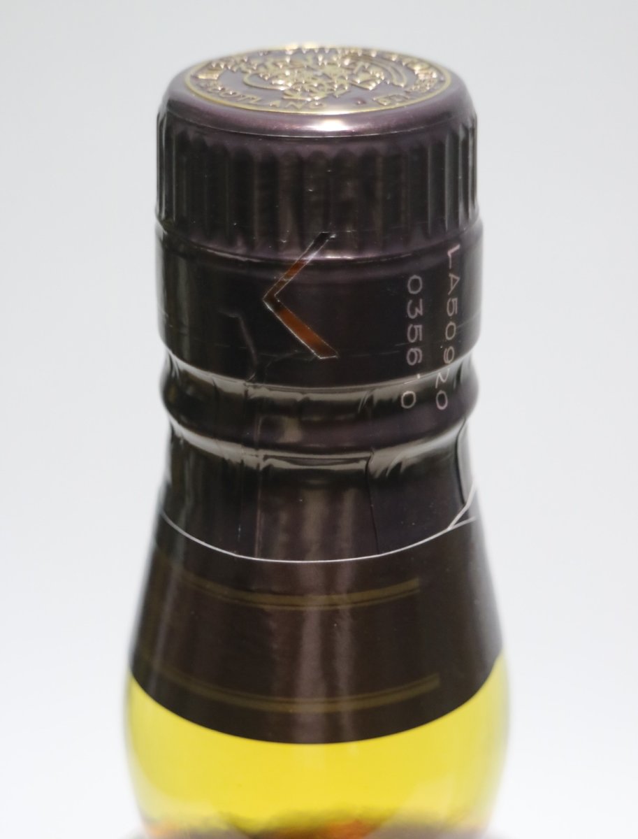 画像4: シーバスリーガル 12年 正規品 旧ラベル 40度 700ml (4)